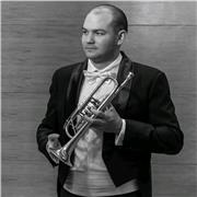 Clases de trompeta para todos los niveles, desde los que empiezan a estudiantes de Superior. También con experiencia orquestal